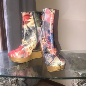 Herstyle brand booties